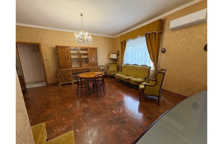 appartamento in vendita a Caltanissetta in zona Centro Storico