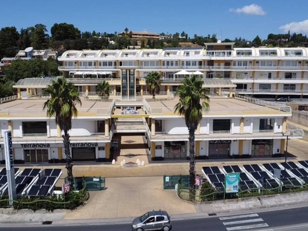 negozio in vendita a Caltanissetta