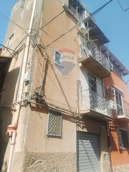 casa indipendente in vendita a Caltanissetta