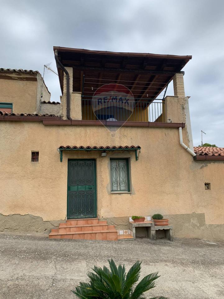 casa indipendente in vendita a Caltanissetta