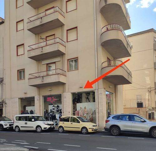 negozio in vendita a Caltanissetta