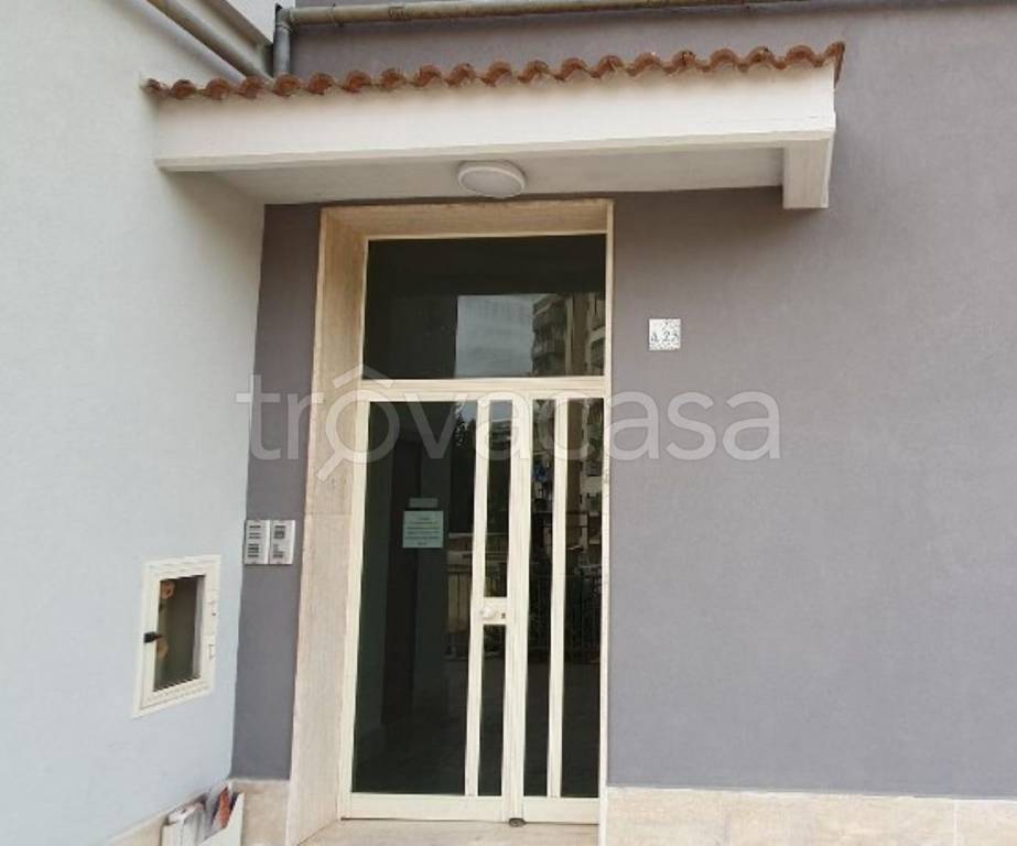 negozio in vendita a Caltanissetta