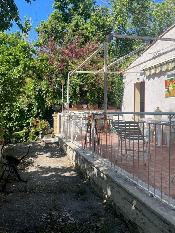 casa indipendente in vendita a Caltanissetta