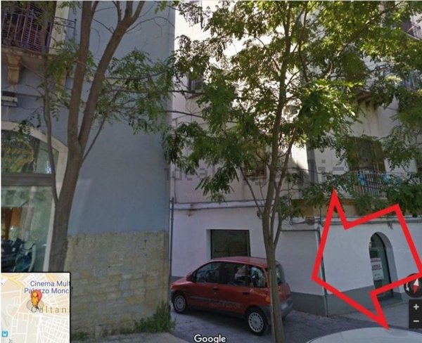 locale di sgombero in vendita a Caltanissetta