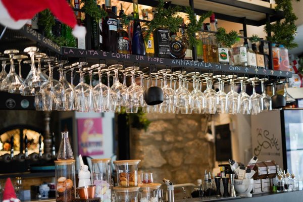 negozio in vendita a Caltanissetta in zona Centro Storico