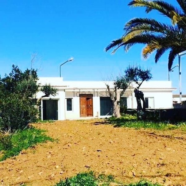 casa indipendente in vendita a Caltanissetta