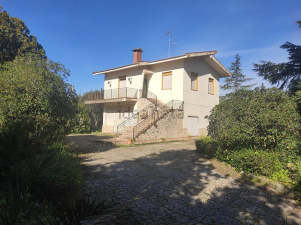 casa indipendente in vendita a Caltanissetta