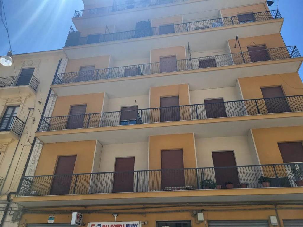 appartamento in vendita a Caltanissetta in zona Centro Storico
