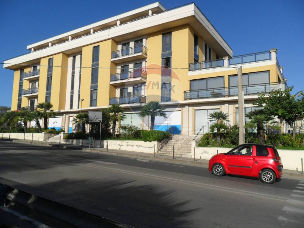 appartamento in vendita a Caltanissetta in zona Palmitelli