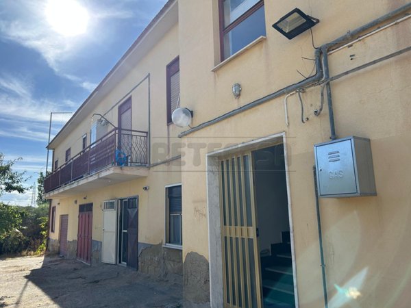 locale di sgombero in vendita a Caltanissetta