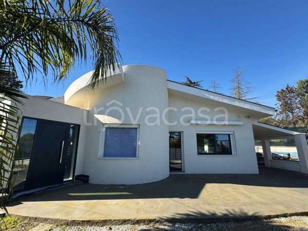 casa indipendente in vendita a Caltanissetta