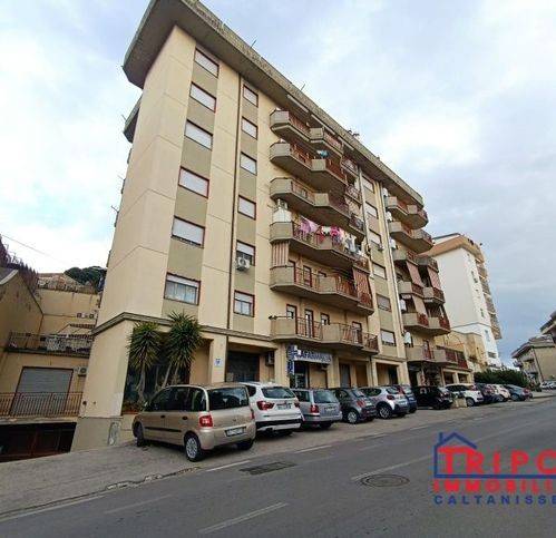 negozio in vendita a Caltanissetta