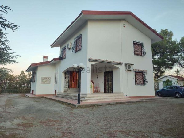 casa indipendente in vendita a Caltanissetta