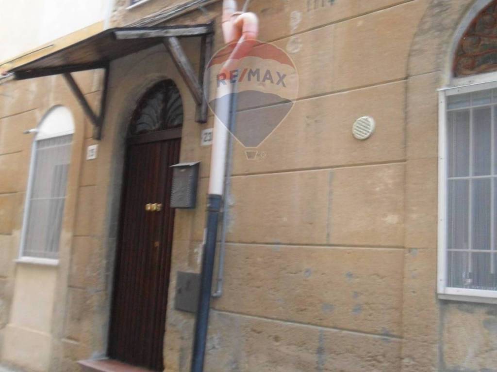 casa indipendente in vendita a Caltanissetta in zona Centro Storico