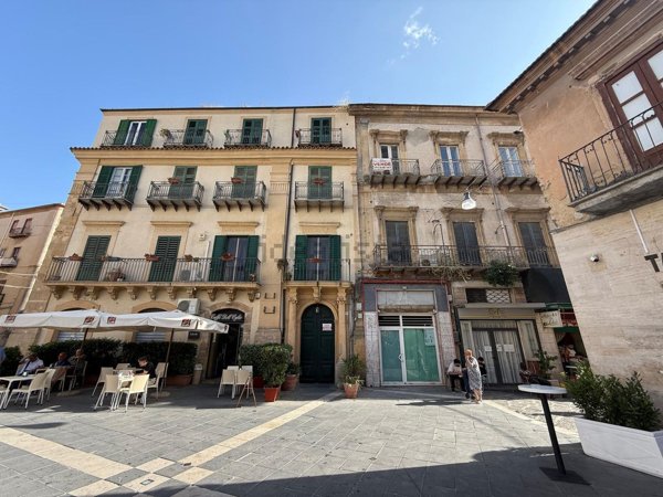 appartamento in vendita a Caltanissetta in zona Centro Storico