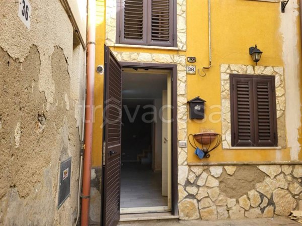 appartamento in vendita a Caltanissetta in zona Centro Storico