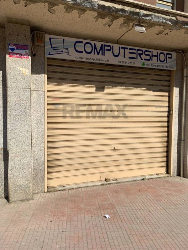locale commerciale in vendita a Caltanissetta