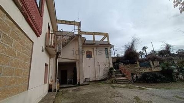 casa indipendente in vendita a Caltanissetta