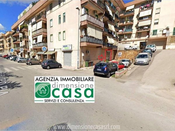 negozio in vendita a Caltanissetta