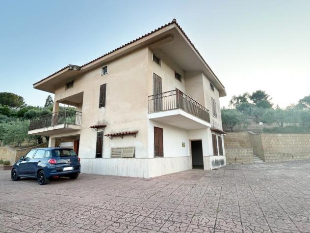 casa indipendente in vendita a Caltanissetta