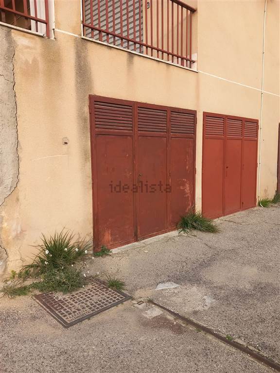 locale di sgombero in vendita a Caltanissetta