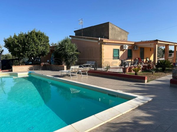 quadrivano in vendita a Caltanissetta