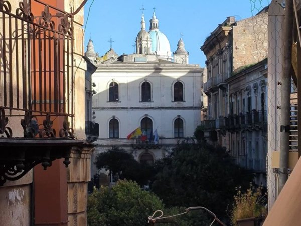 appartamento in vendita a Caltanissetta in zona Centro Storico