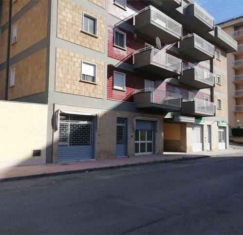 negozio in vendita a Caltanissetta