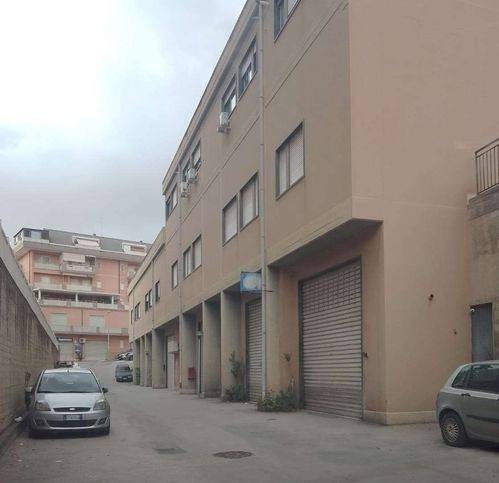 negozio in vendita a Caltanissetta