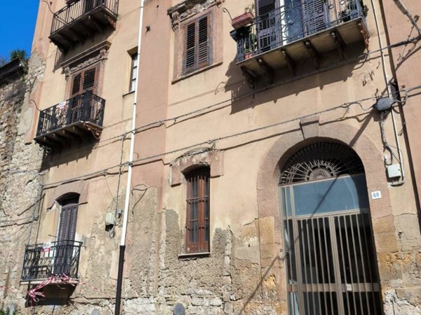 appartamento in vendita a Caltanissetta in zona Centro Storico