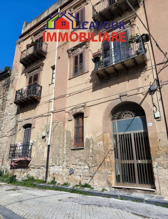 appartamento in vendita a Caltanissetta in zona Centro Storico