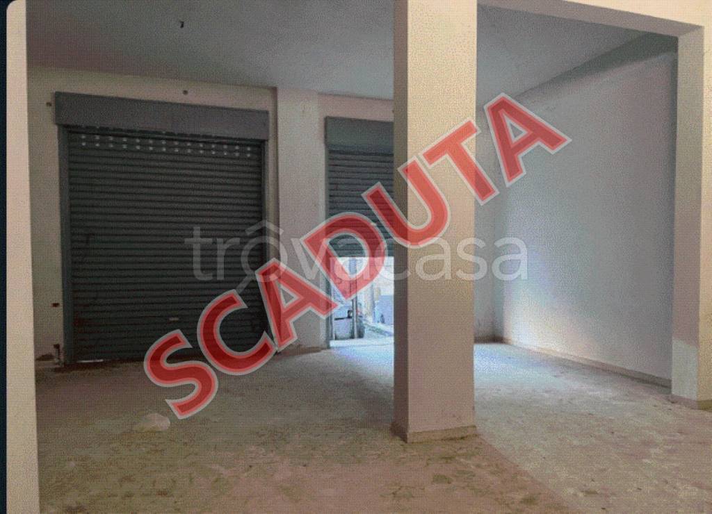 negozio in vendita a Caltanissetta