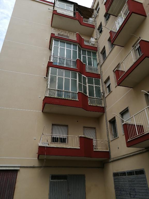 appartamento in vendita a Caltanissetta in zona Palmitelli