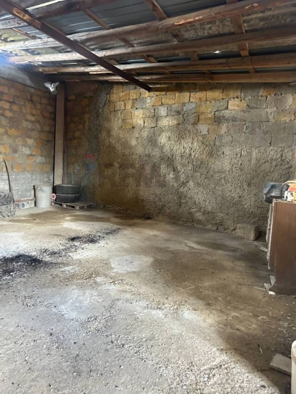 negozio in vendita a Caltanissetta