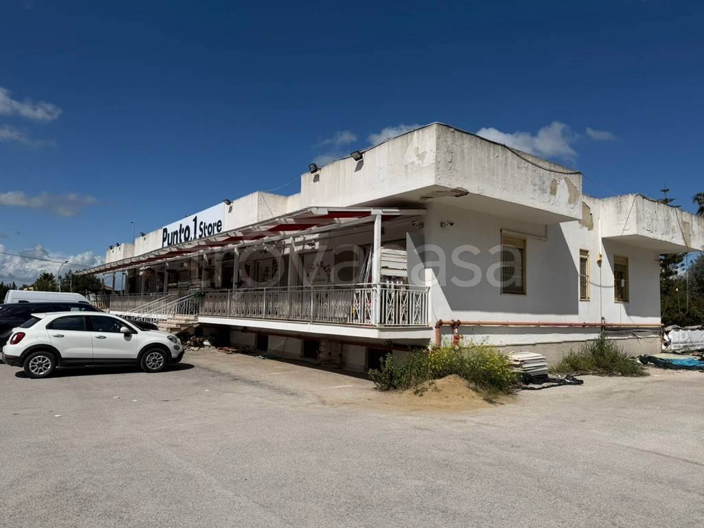 negozio in vendita a Caltanissetta