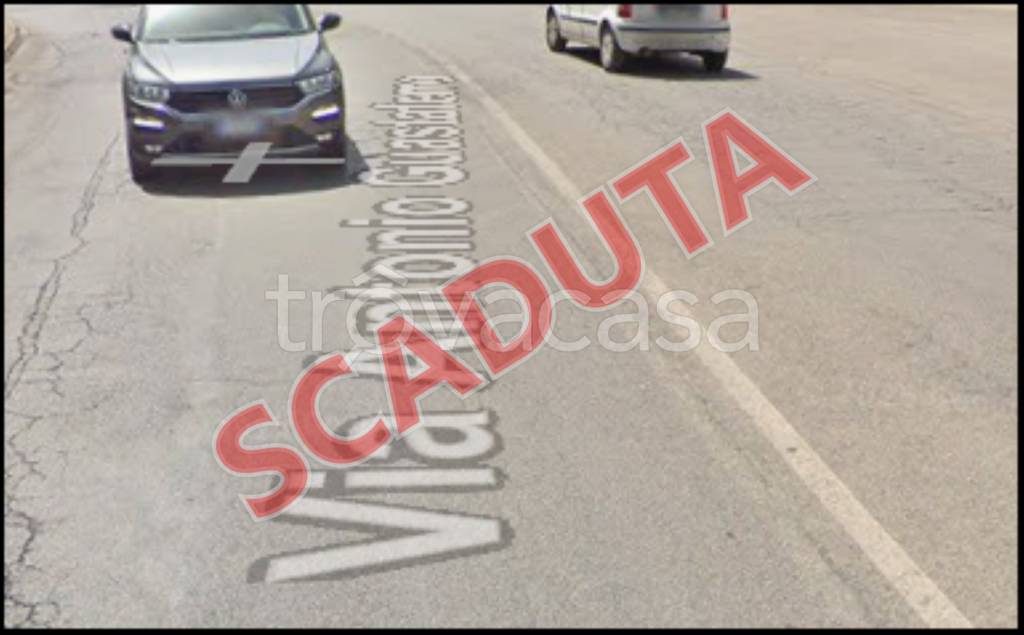 appartamento in vendita a Caltanissetta in zona Palmitelli
