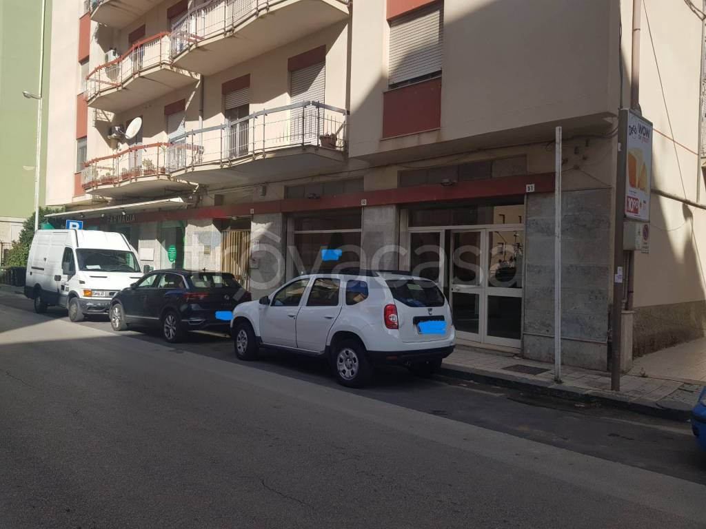 negozio in vendita a Caltanissetta