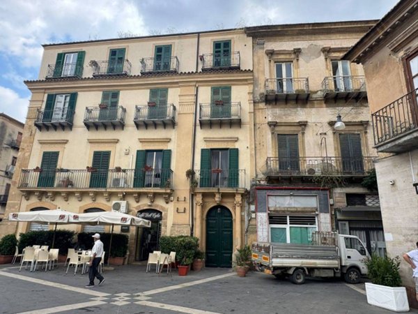 appartamento in vendita a Caltanissetta in zona Centro Storico