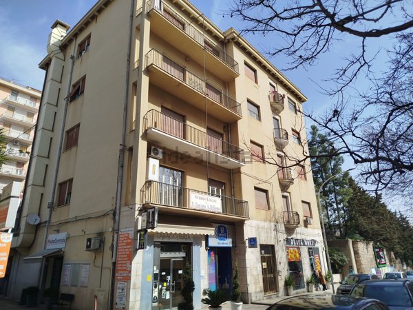 appartamento in vendita a Caltanissetta in zona Palmitelli