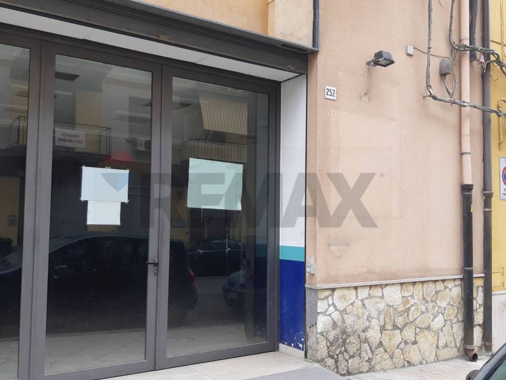 negozio in vendita a Caltanissetta