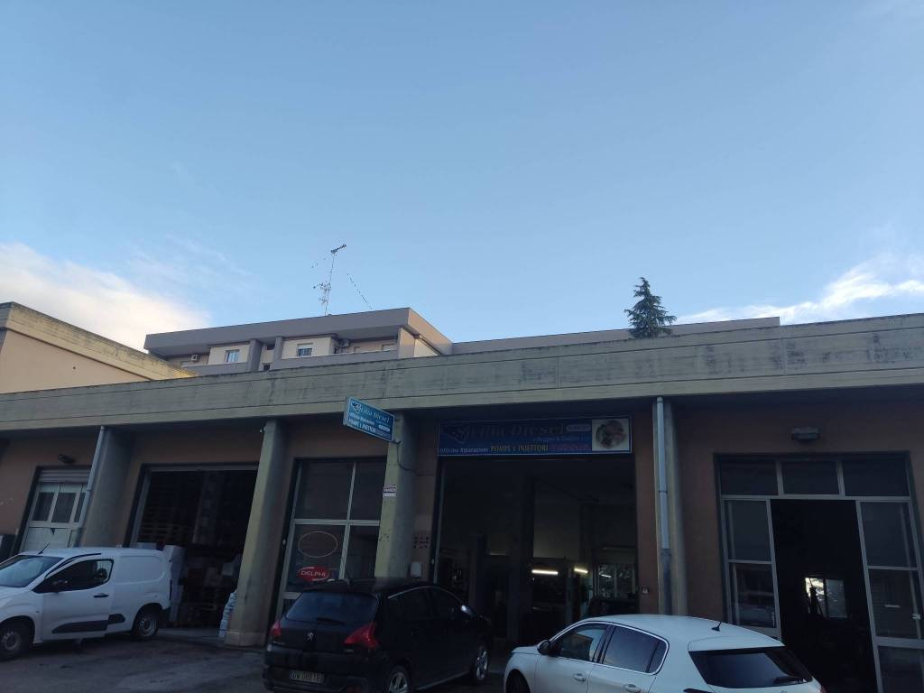 negozio in vendita a Caltanissetta