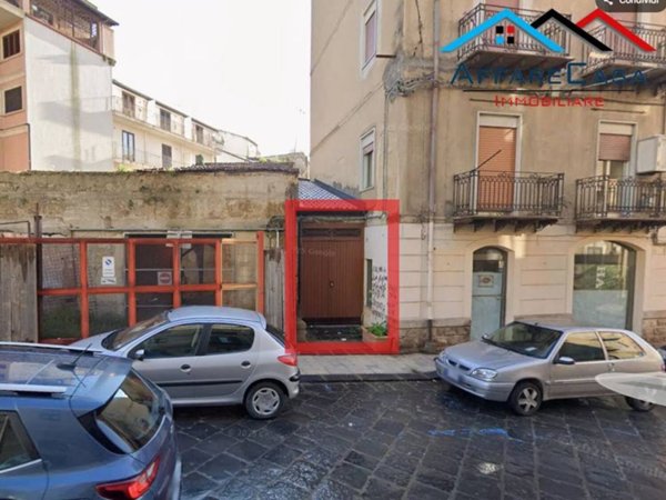locale di sgombero in vendita a Caltanissetta