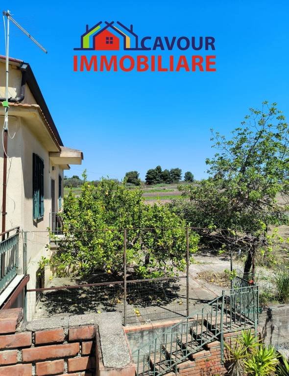 casa indipendente in vendita a Caltanissetta in zona Borgo Canicassè Casale