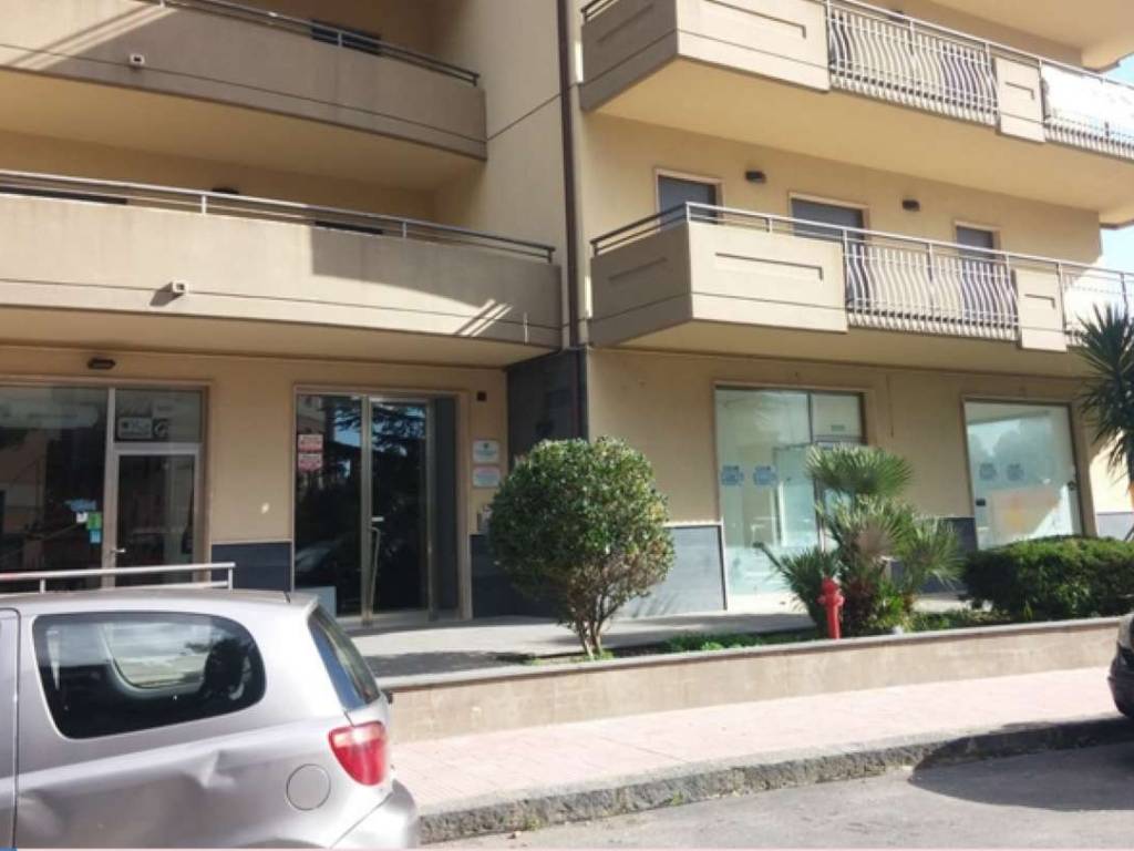 negozio in vendita a Caltanissetta