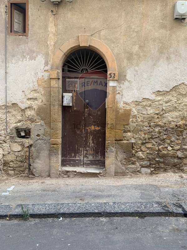 appartamento in vendita a Caltanissetta in zona Centro Storico