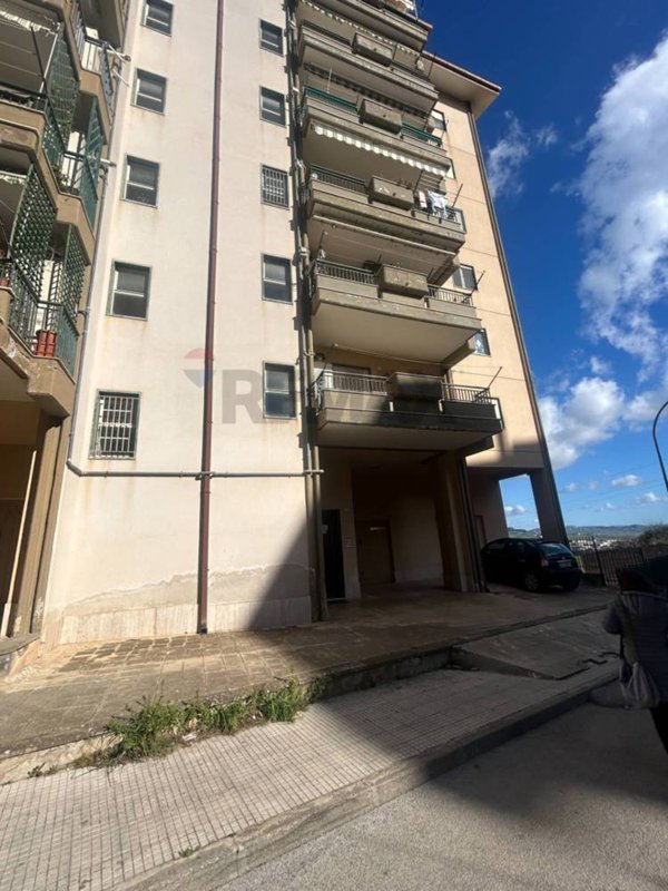appartamento in vendita a Caltanissetta in zona Balate / Pinzelli