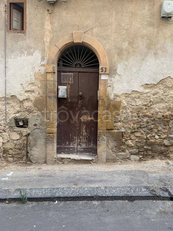 appartamento in vendita a Caltanissetta in zona Centro Storico