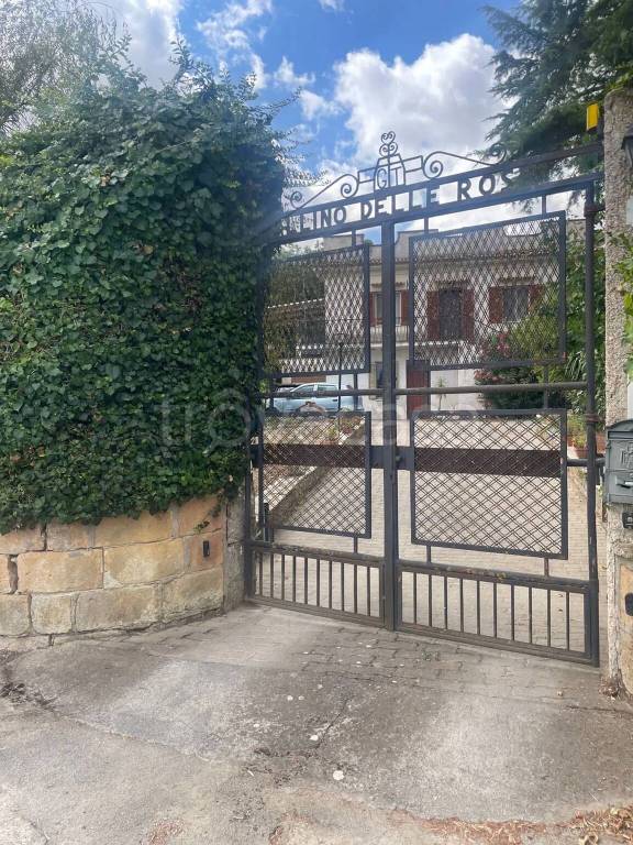 casa indipendente in vendita a Caltanissetta in zona Poggio Sant'Elia