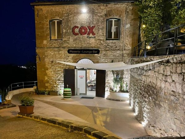 negozio in vendita a Caltanissetta