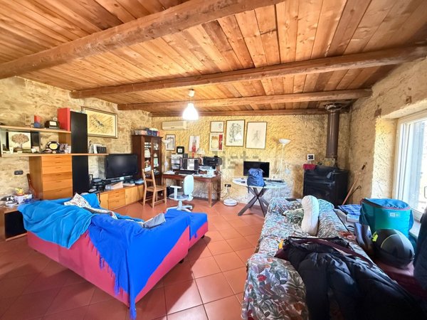 casa indipendente in vendita a Caltanissetta
